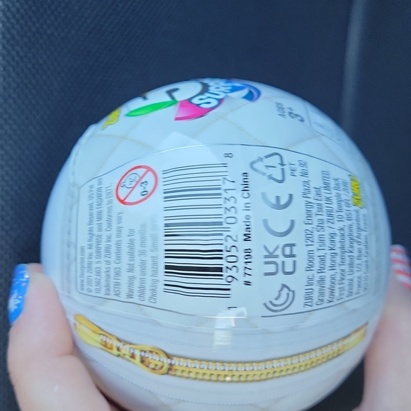 8 Never Opened Mini Fashion - Picture 3 of 9